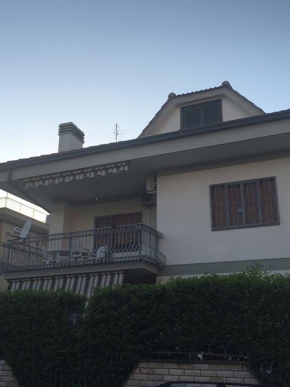 Alojamento de Acomodação e Pequeno-almoço La Maison Blanche